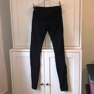 Black Lululemon leggings